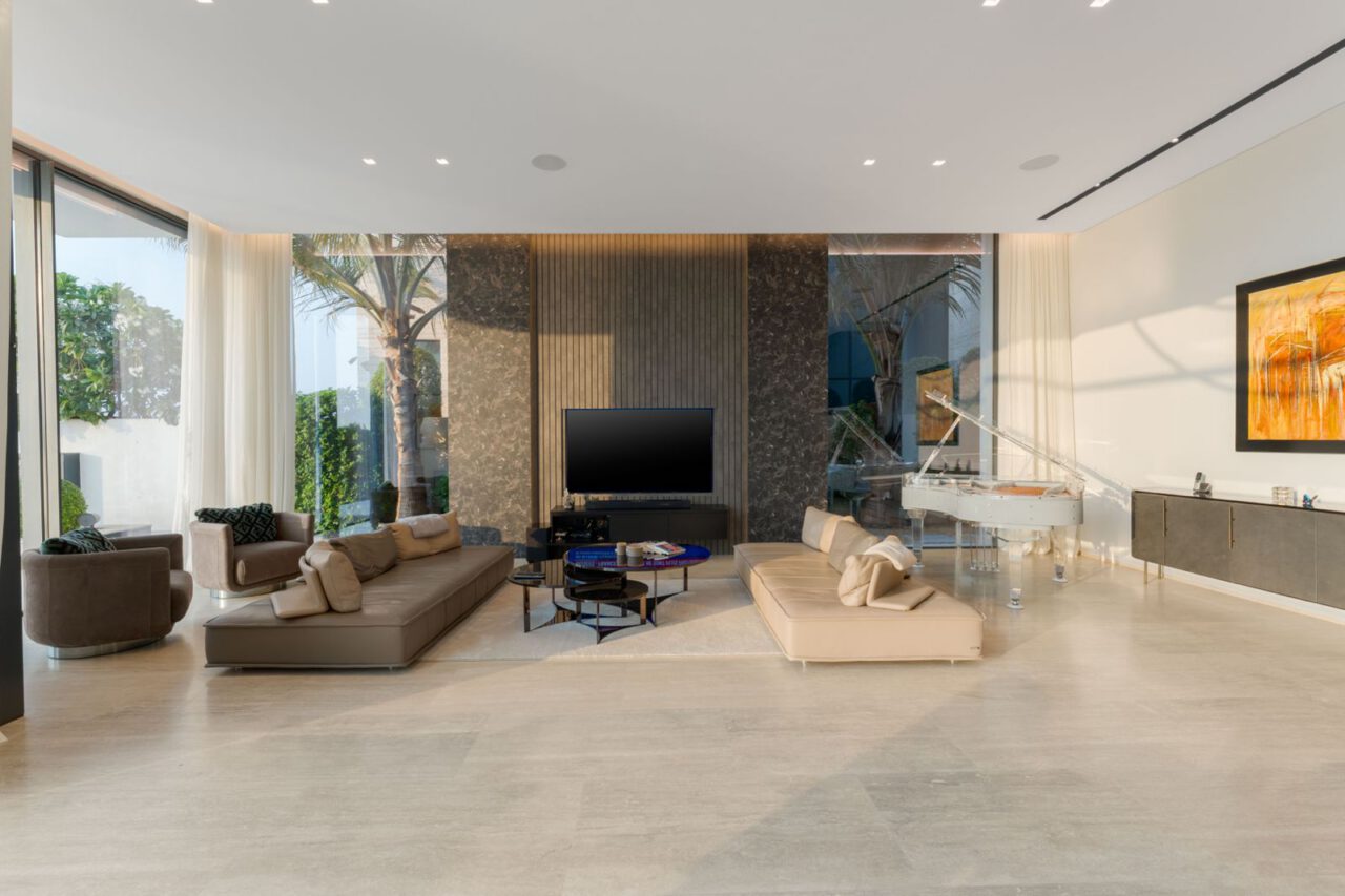Palm Jumeirah Villa (Garden Homes Edition) image 10
