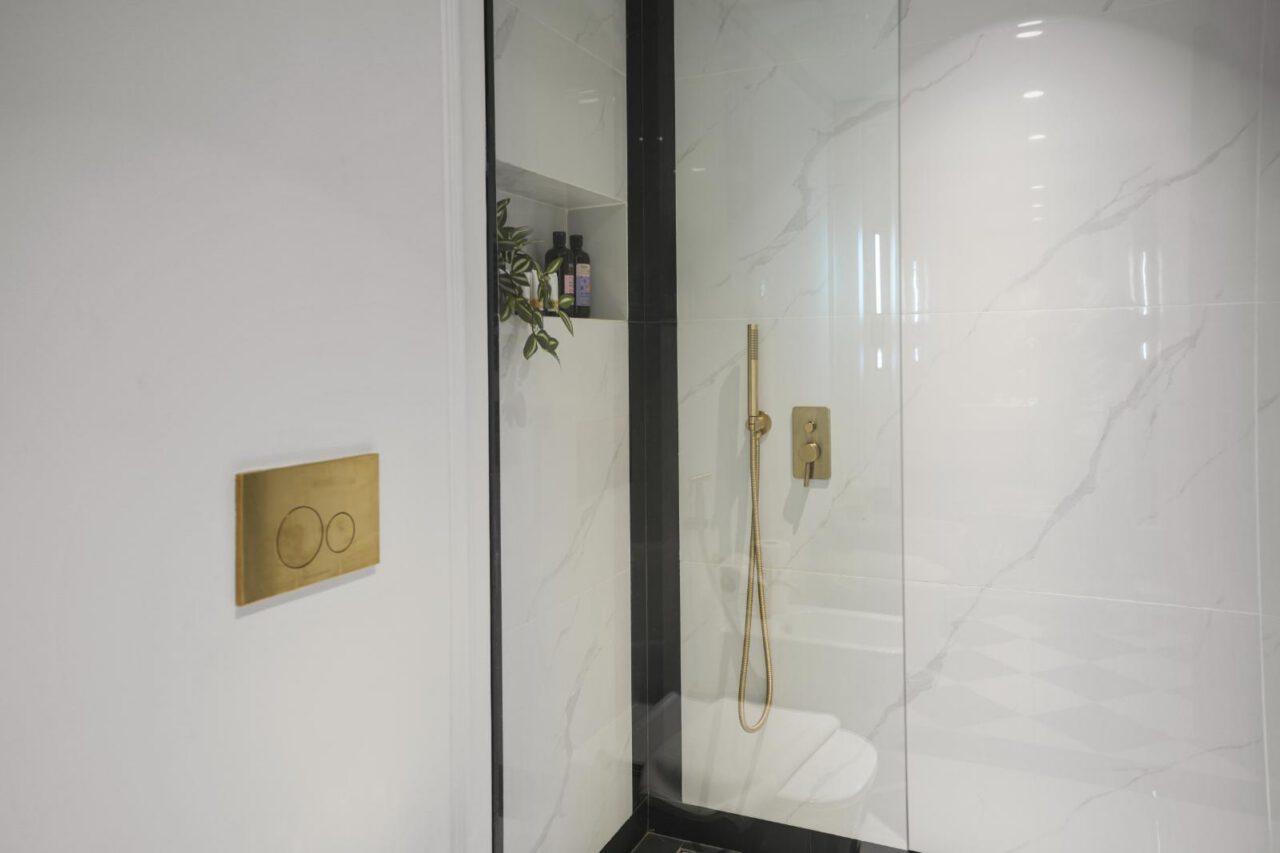 Sky Gardens DIFC Dubai — Upgraded Apartment image 18
