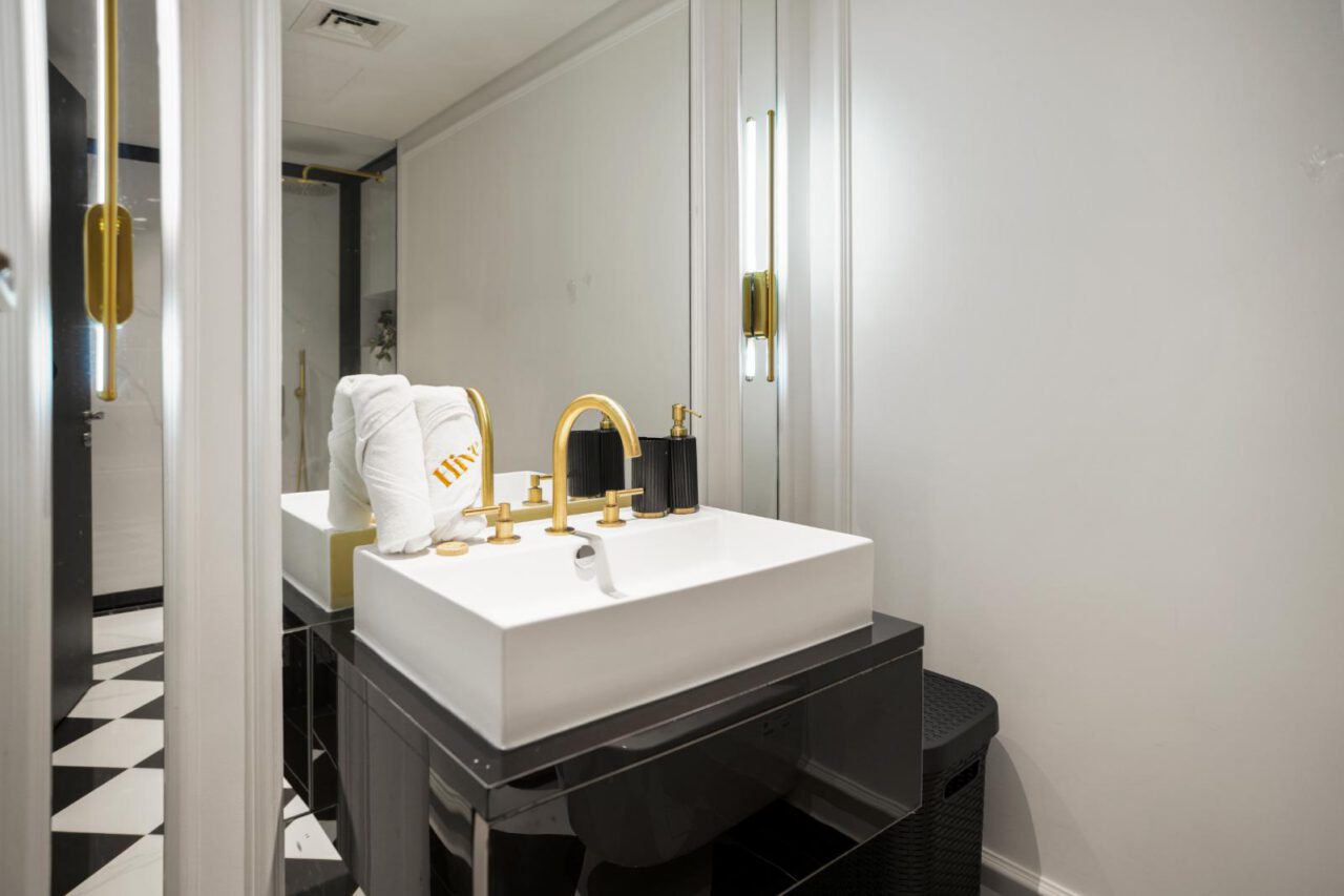 Sky Gardens DIFC Dubai — Upgraded Apartment image 17