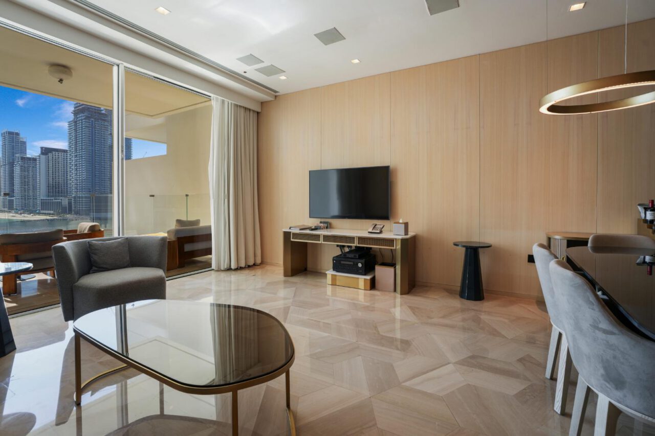 Apartment at Palm Jumeirah Dubai image 3