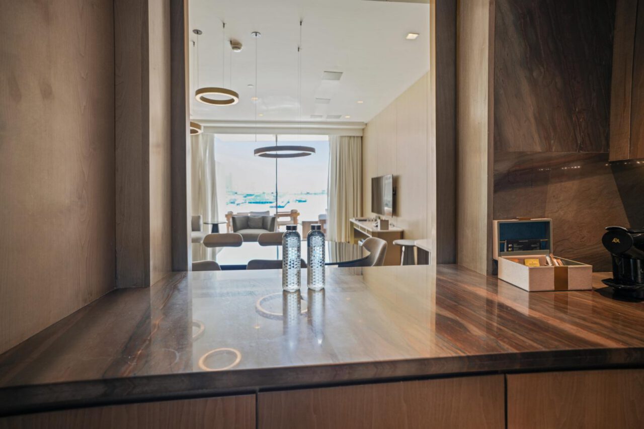Apartment at Palm Jumeirah Dubai image 11
