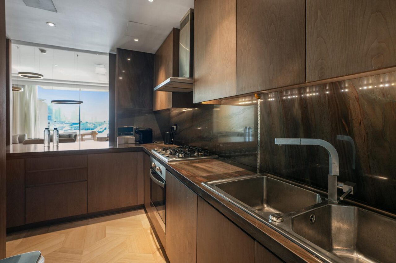 Apartment at Palm Jumeirah Dubai image 15